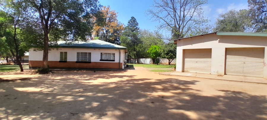 Commercial Property for Sale in Bodorp North West
